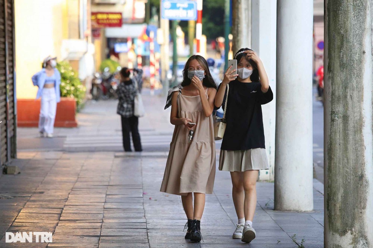 Nhịp sống Hà Nội trong những ngày bình thường mới'