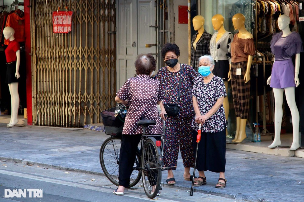 Nhịp sống Hà Nội trong những ngày bình thường mới'
