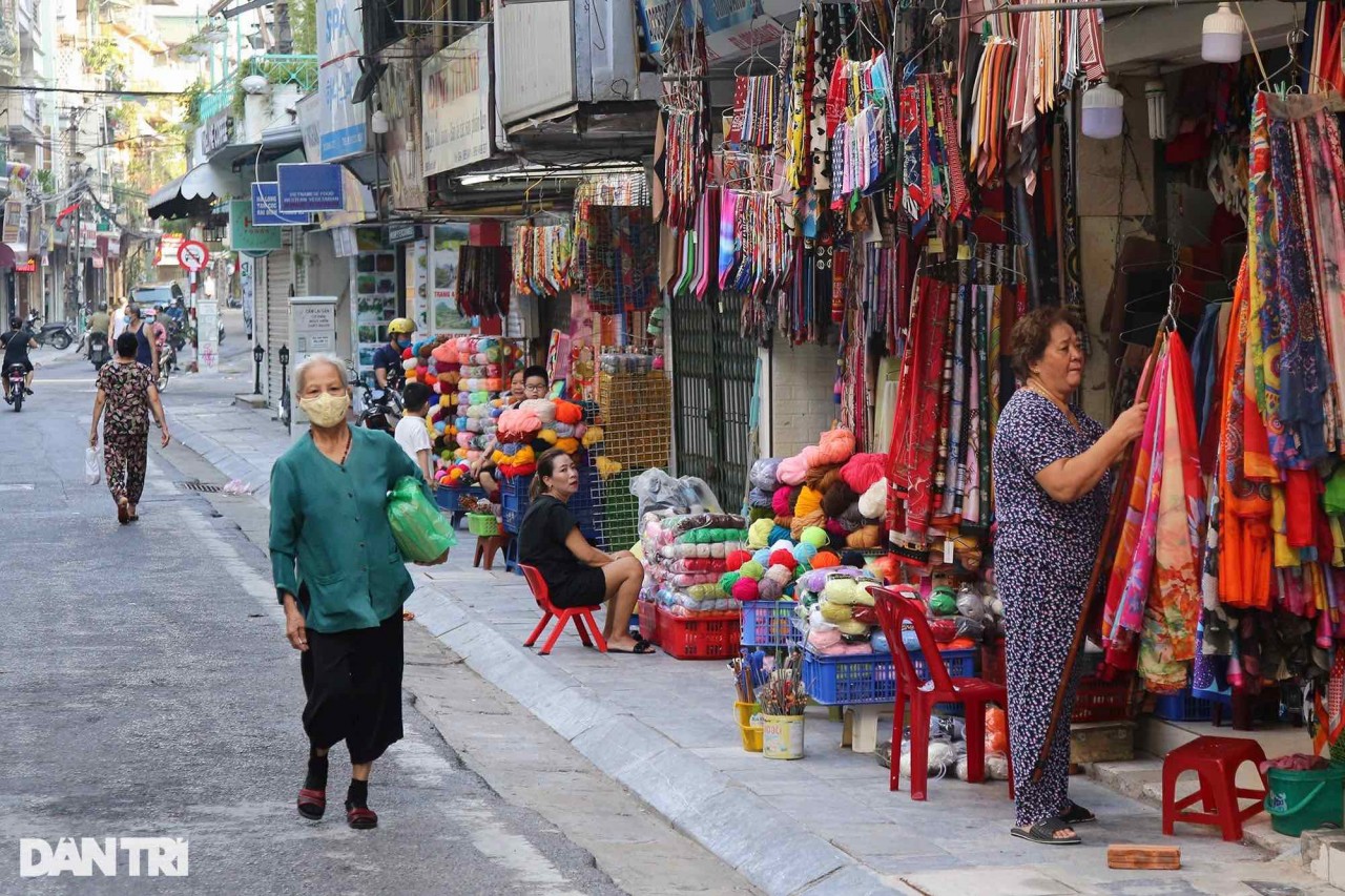 Nhịp sống Hà Nội trong những ngày bình thường mới'