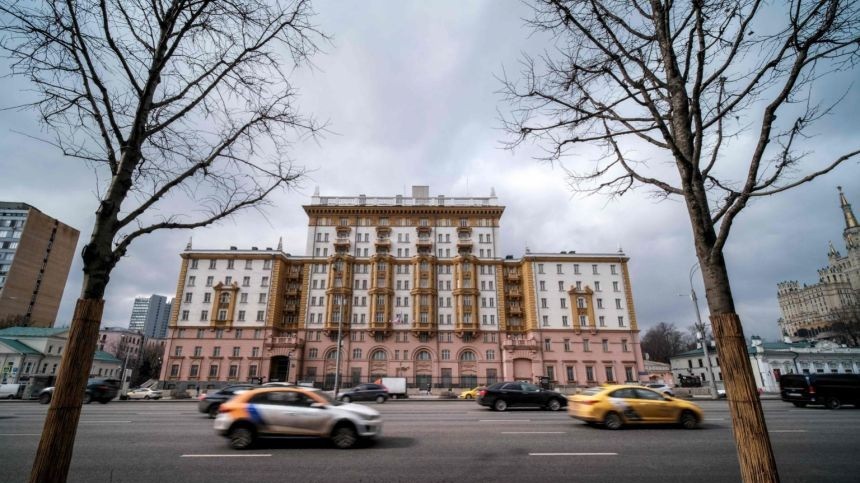 Nga cáo buộc nhân viên Đại sứ quán Mỹ 'trộm đồ trong lúc say xỉn', Washington giữ im lặng