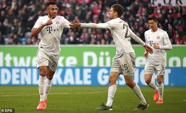 Coutinho lập công, Bayern Munich bám sát ngôi đầu bảng coutinho lap cong bayern munich bam sat ngoi dau bang