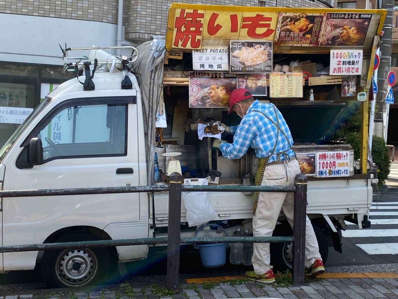 Những người bán hàng rong ở Nhật Bản góp phần bảo tồn nét văn hóa đang bị mai một Những người bán hàng rong ở Nhật Bản góp phần bảo tồn nét văn hóa đang bị mai một