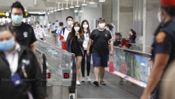 Đại sứ quán Việt Nam tại Thái Lan khuyến cáo công dân không về nước bằng đường bộ