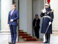 quoc hoi phap bo phieu ngung uu dai thue cho dau co