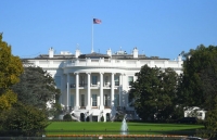 Giữa lúc xét xử luận tội Tổng thống, Nhà Trắng từ bỏ ý định cắt giảm viện trợ tài chính cho Ukraine