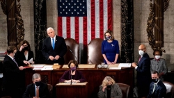 Hậu bầu cử Mỹ 2020: Hai viện lần lượt dập tắt nỗ lực đảo ngược kết quả; Phó Tổng thống Pence được gợi ý 'phế truất' ông Trump