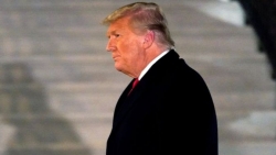 Lễ nhậm chức Tổng thống Mỹ: Thời điểm ra đi của ông Trump, Phó tướng ngỏ ý giúp đỡ bà Harris, 25.000 vệ binh được điều động