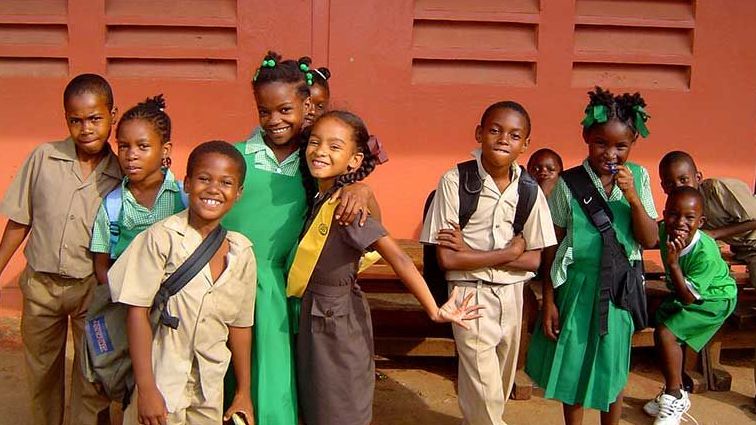 Năm quốc tế về xóa bỏ lao động trẻ em 2021: Xã hội này không có chỗ cho lao động trẻ em tồn tại