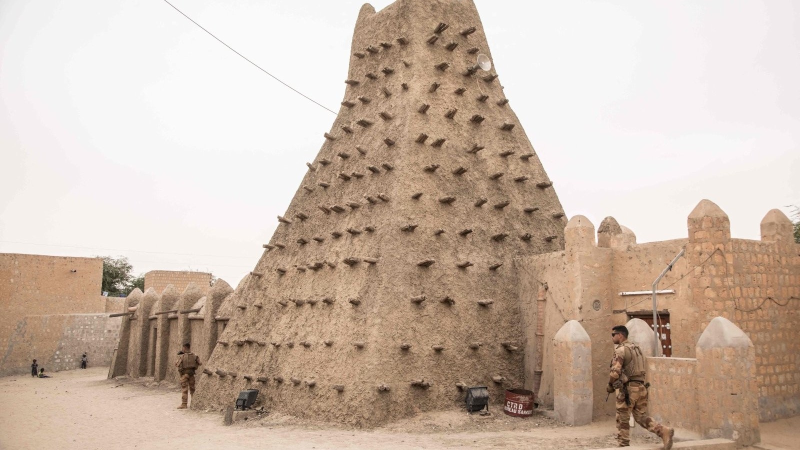 Pháp rút quân, binh sĩ Nga lập tức xuất hiện ở Mali