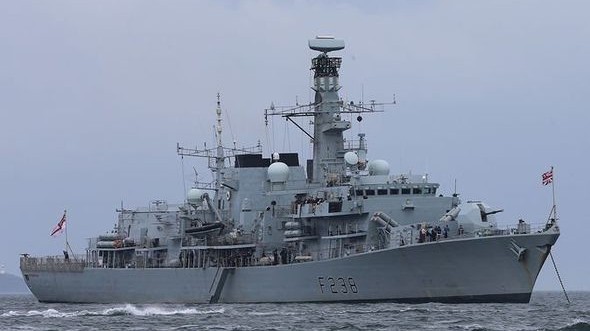 Hé lộ: Tàu ngầm Nga và tàu chiến Anh va chạm lần đầu tiên sau Chiến tranh Lạnh