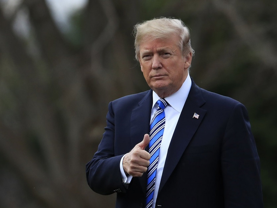 Mỹ công bố báo cáo kinh tế chính thức đầu tiên dưới thời Tổng thống D.Trump