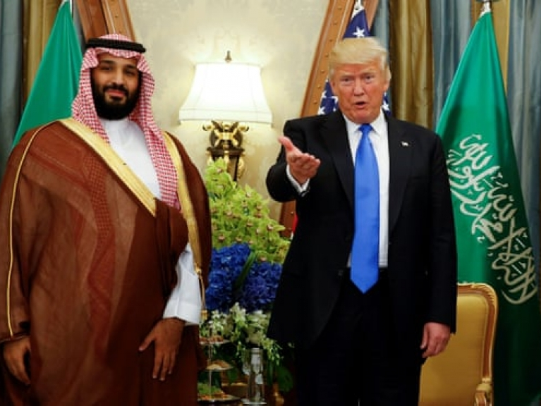 Nghị sĩ Dân chủ: ​Nhà Trắng tìm cách chuyển giao công nghệ hạt nhân cho Saudi Arabia