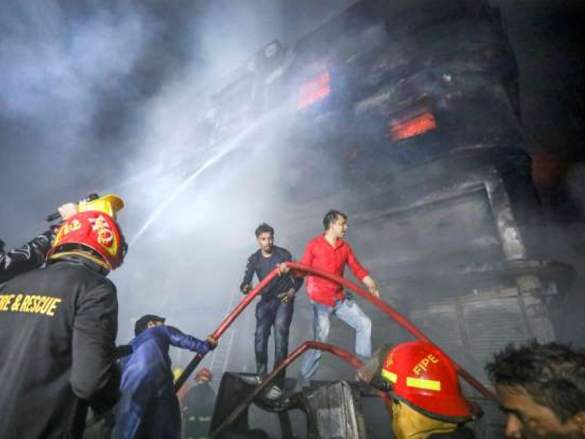 Hỏa hoạn tại Bangladesh: Số người thiệt mạng tăng mạnh, hầu hết là phụ nữ và trẻ em