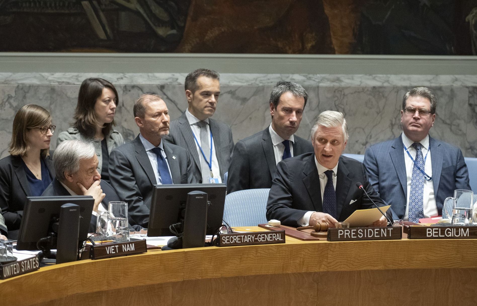 Bảo vệ trẻ em -  một trong những mục tiêu chính yếu của các tiến trình hòa bình