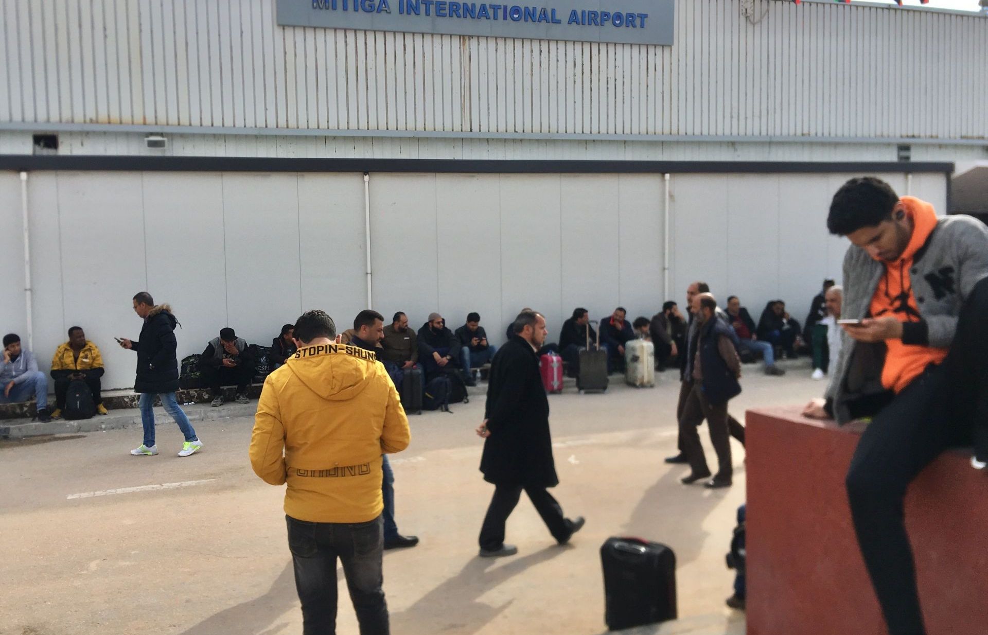 Libya: Sân bay quốc tế duy nhất đang hoạt động ở Tripoli bị tấn công rocket