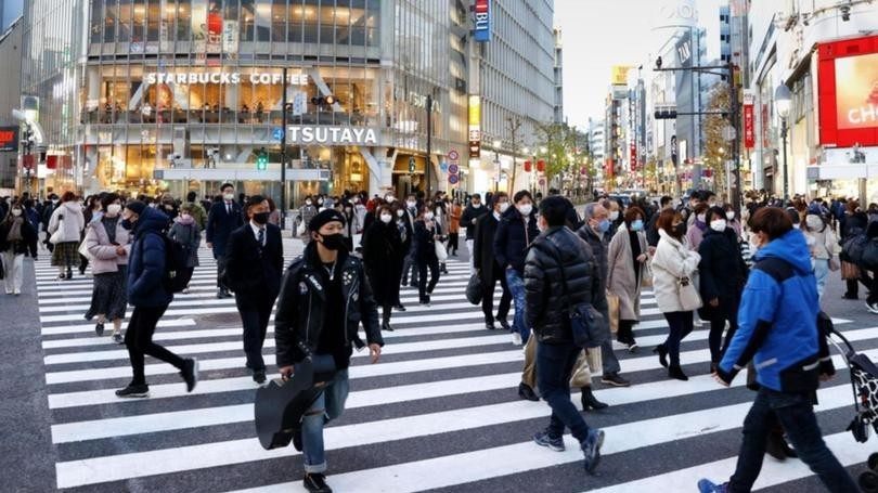 NGUY HIỂM! Nhật Bản phát hiện biến thể SARS-CoV-2 mới dễ lây lan hơn, có thể làm giảm tác dụng của vaccine