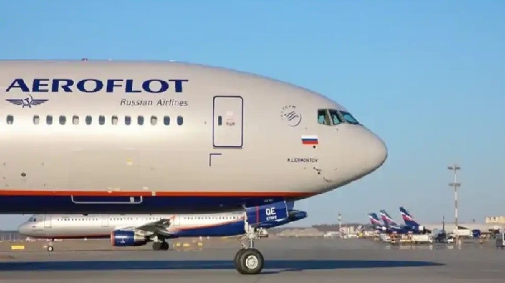 Nga phản đòn, tuyên bố cấm cửa hàng không Anh