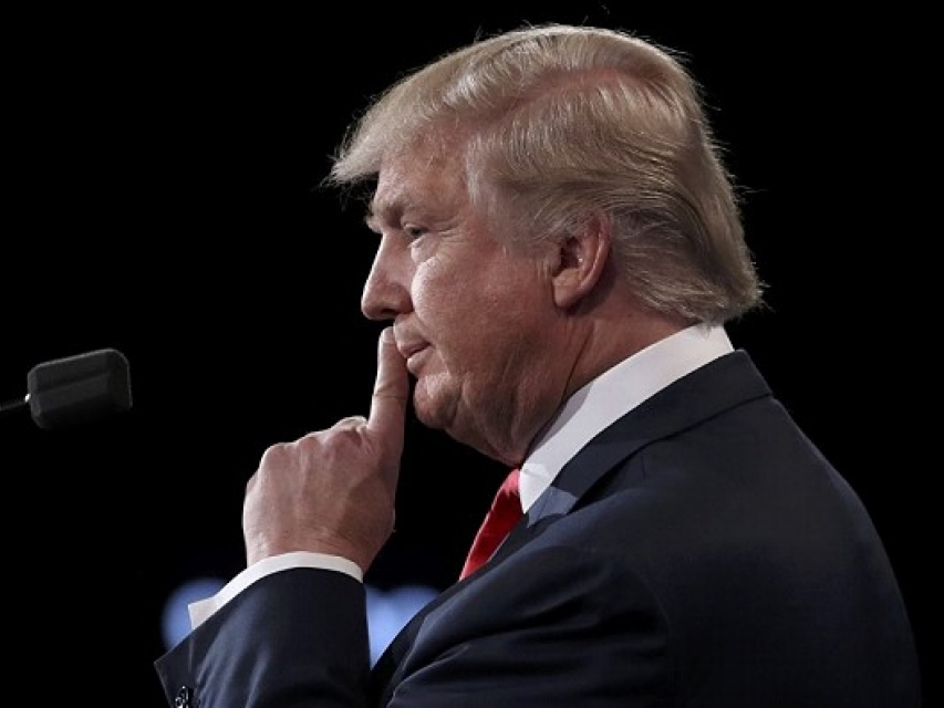 Ông Trump tweet "phủ quyết" dự luật chấm dứt tình trạng khẩn cấp quốc gia