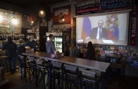 Lần đầu tiên hỗ trợ người dân 'bằng tiền của người giàu', Tổng thống Putin được hưởng ứng tích cực