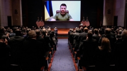 Tổng thống Ukraine ước ông Biden là nhà lãnh đạo của thế giới, Mỹ công bố gói hỗ trợ chưa từng có tiền lệ