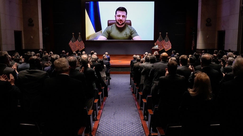 Tổng thống Ukraine ước ông Biden là nhà lãnh đạo của thế giới, Mỹ công bố gói hỗ trợ chưa từng có tiền lệ