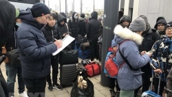 Đại sứ quán và nhiều hội đoàn, cá nhân người Việt ở Đức nỗ lực hỗ trợ bà con sơ tán từ Ukraine