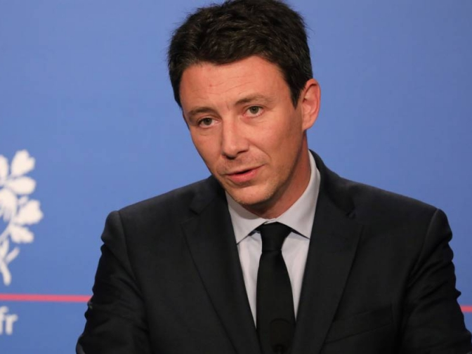 ​Pháp cảnh báo đáp trả nếu Syria sử dụng vũ khí hóa học