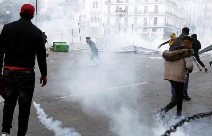 Algeria: Biểu tình yêu cầu Tổng thống tạm quyền Bensalah “ra đi” lập tức