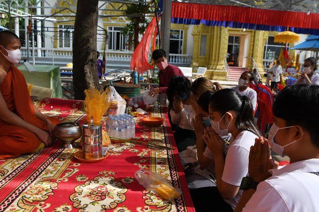 Tin vui. Campuchia không còn bệnh nhân nhiễm Covid-19, vẫn tiếp tục thận trọng