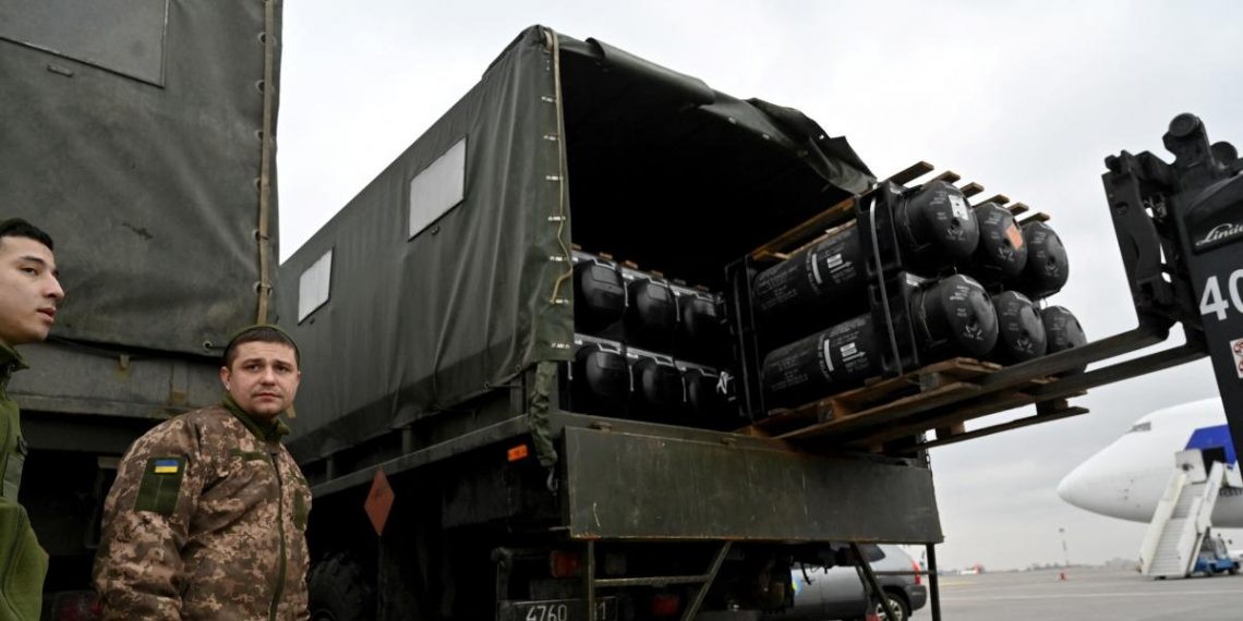 Ukraine tìm đến G7 và NATO yêu cầu cấp vũ khí, Mỹ tính 'chơi lớn' giúp Kiev hạ hết xe tăng Nga? (Nguồn: Times of up)