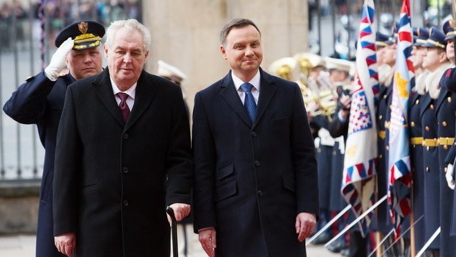 Giữa xung đột Nga-Ukraine, Czech tăng cường tiếp xúc cấp cao với Ba Lan, coi trọng biên giới bên ngoài EU