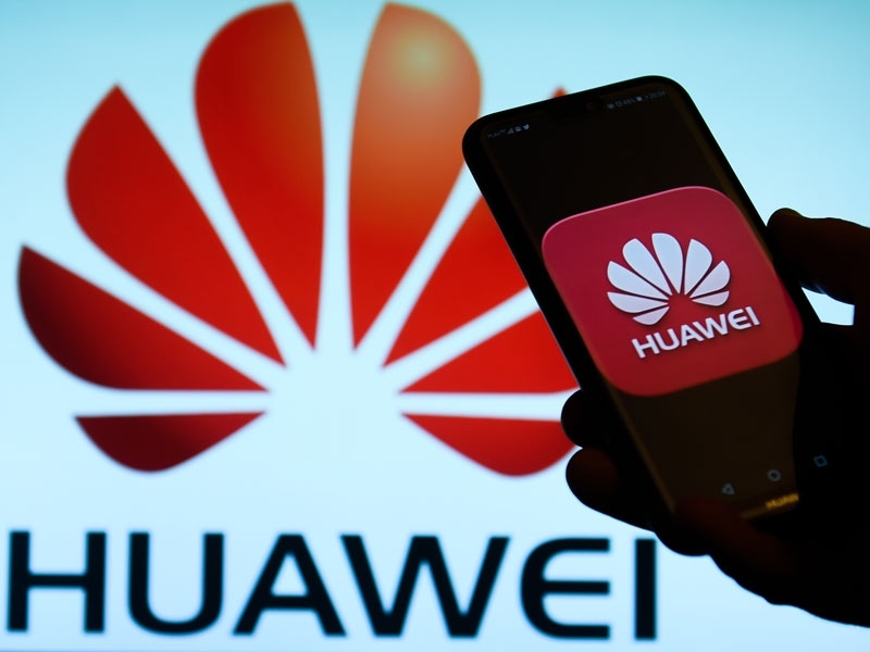 Tổng thống Trump dự định ký sắc lệnh dọn đường cho lệnh cấm Huawei