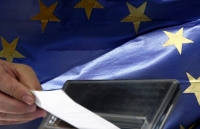 lien minh chau au trong kho lo cai cu