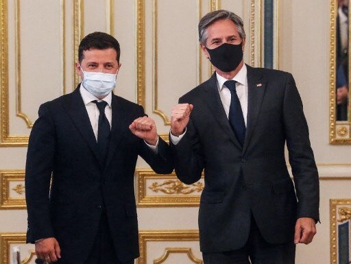 Ngoại trưởng Mỹ thăm Ukraine: Tổng thống Ukraine mời gọi NATO tăng cường hiện diện. (Nguồn: AFP)