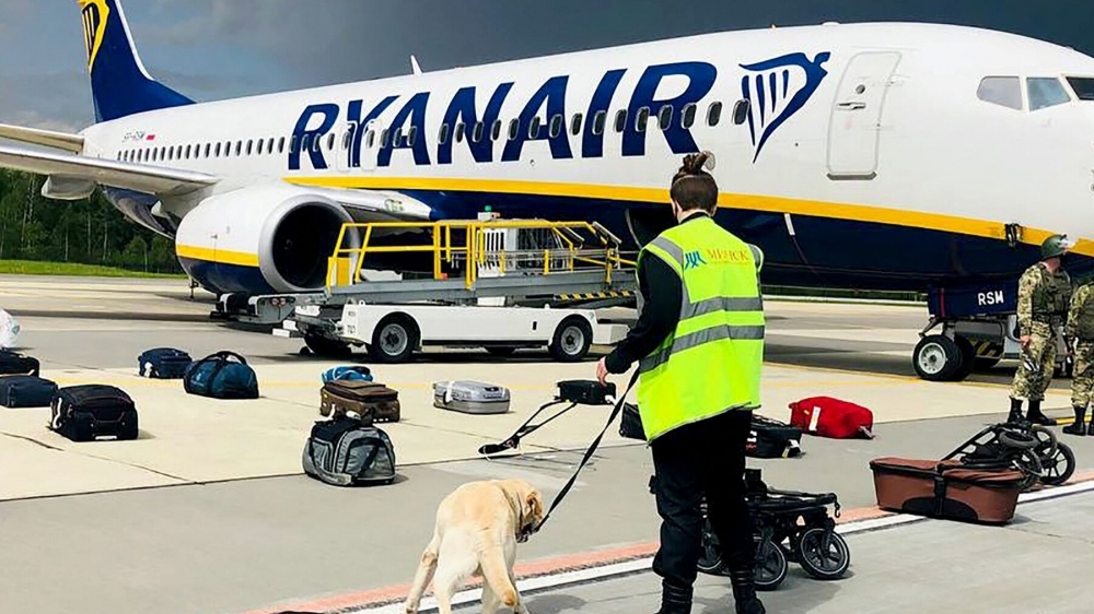 Vụ máy bay Ryanair: Nga bác cáo buộc liên quan, Belarus tố Pháp hành động 'không tặc', NATO ra tuyên bố
