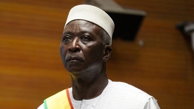 Đảo chính ở Mali: Tổng thống và Thủ tướng lâm thời từ chức, Mỹ hành động