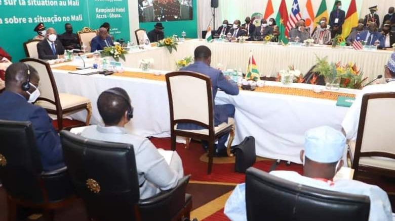 Đảo chính ở Mali: Các lãnh đạo Tây Phi họp kín bất thường, đình chỉ tư cách thành viên của Mali ở ECOWAS