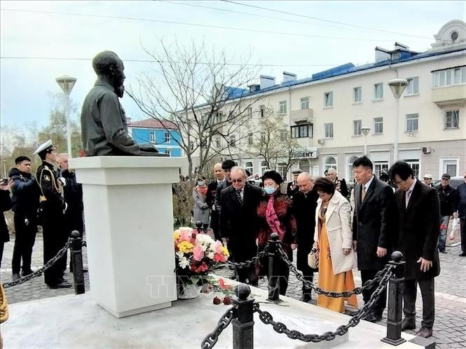 Cộng đồng người Việt tại các địa phương Nga kỷ niệm 47 năm thống nhất đất nước Cộng đồng người Việt tại các địa phương Nga kỷ niệm 47 năm thống nhất đất nước