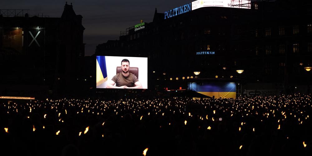 Tin thế giới 5/5: Tổng thống Ukraine có nước đi bất ngờ; Nga tỏ lòng muốn làm láng giềng tốt; Mỹ tính 'đá' loạt công ty Trung Quốc?