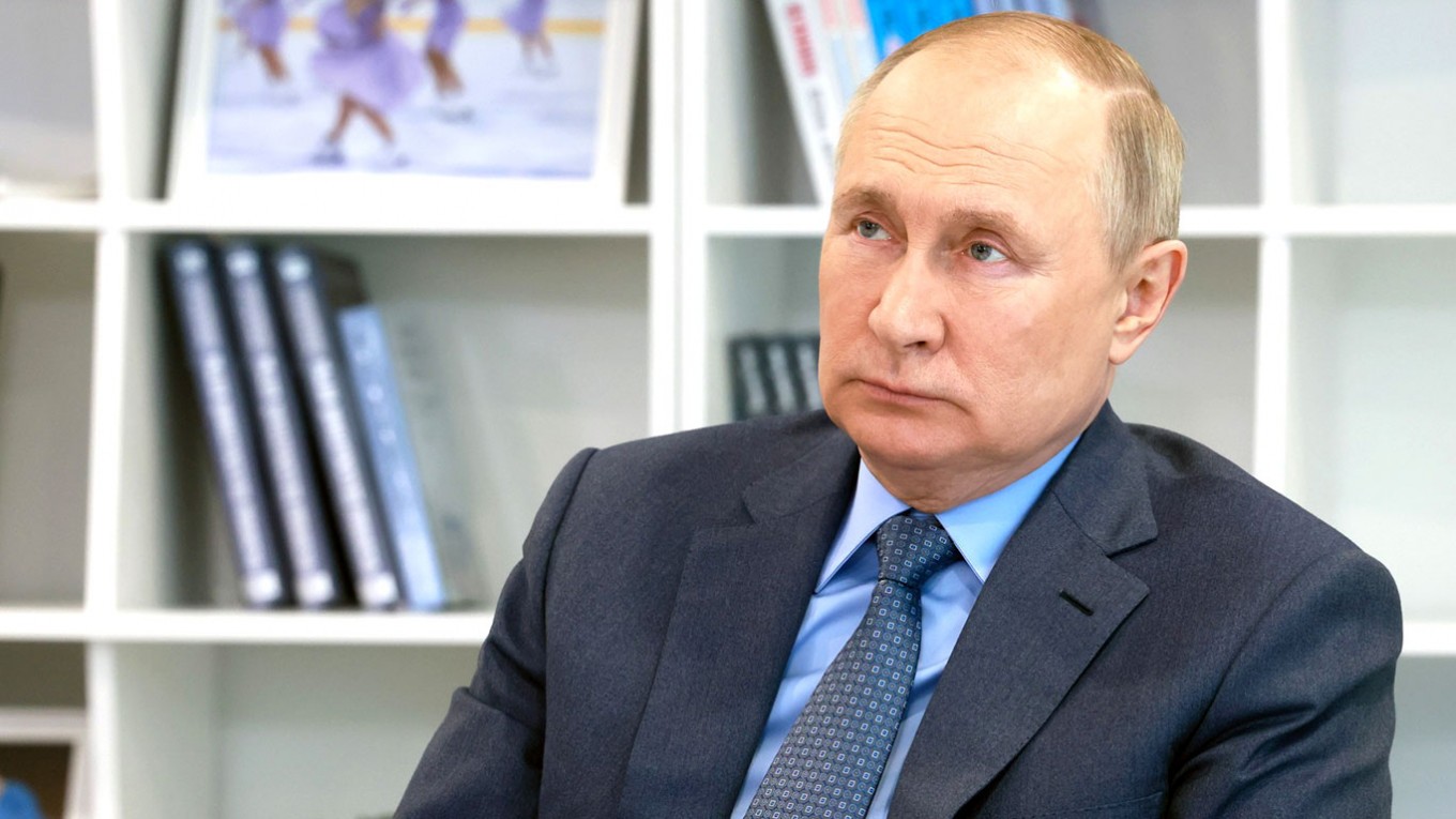 Tổng thống Putin cảnh báo, nếu phương Tây còn ám ảnh trừng phạt, người dân EU và các nước nghèo nhất sẽ là 'nạn nhân. (Nguồn: Kremlin) Tổng thống Putin cảnh báo, nếu phương Tây còn ám ảnh trừng phạt, người dân EU và các nước nghèo nhất sẽ là 'nạn nhân. (Nguồn: Kremlin)