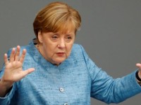 cang thang thuong mai de doa tang truong kinh te eurozone