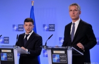 tau van tai vien chinh my usns yuma vao bien den