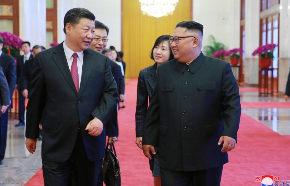 Nhà lãnh đạo Triều Tiên ra tận sân bay Bình Nhưỡng đón ông Tập Cận Bình