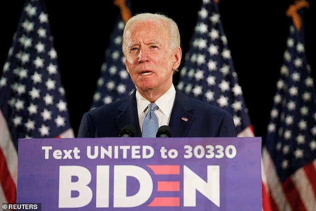 Bầu cử Mỹ 2020: Ông Biden chính thức đối đầu Tổng thống Trump trong cuộc đua vào Nhà Trắng bau cu my 2020 ong biden chinh thuc doi dau tong thong trump trong cuoc dua vao nha trang