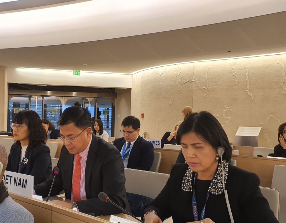 be-mac-khoa-hop-thu-43-hoi-dong-nhan-quyen-lhq-thong-qua-nhieu-van-kien-thuc-day-cac-quyen-con-nguoi-tren-the-gioi-2