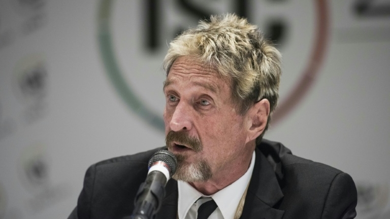 Tòa án Tây Ban Nha vừa duyệt lệnh dẫn độ về Mỹ, cha đẻ 'trùm xử virus' McAfee tử vong bất ngờ