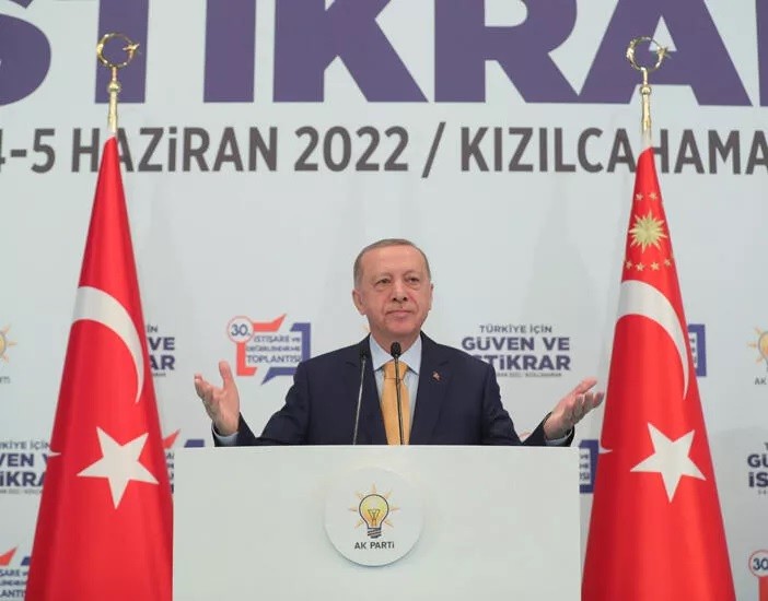 Phớt lờ kêu gọi của Nga, Thổ Nhĩ Kỳ tuyên bố sẽ mở chiến dịch quân sự ở Syria. hurriyetdailynews. Phớt lờ kêu gọi của Nga, Thổ Nhĩ Kỳ tuyên bố sẽ mở chiến dịch quân sự ở Syria. hurriyetdailynews.