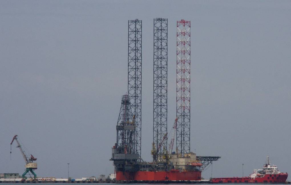 Tên lửa Nga lại hướng đến mục tiêu ở thủ đô Kiev? Ukraine tiếp tục tấn công giàn khoan dầu ngoài khơi Crimea. (Nguồn: TASS)