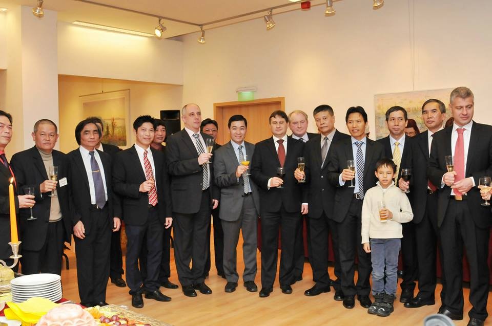 tri thuc lam giau cho nguoi viet o hungary