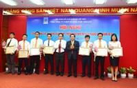 mot giai phap thao go kho khan do khung hoang gia dau cua pvep